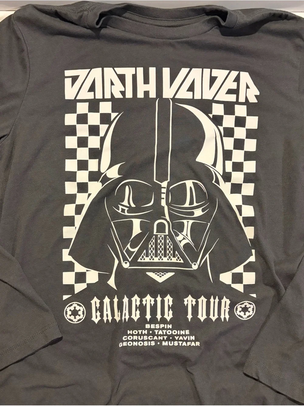 Old Navy long-sleeved youth size 14-16 Darth Vader “Galactic Tour” graphic tee